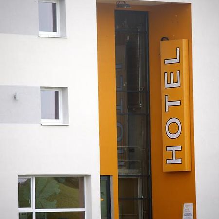 ホテル Sweet And Smart Sarreguemines - Hambach エクステリア 写真