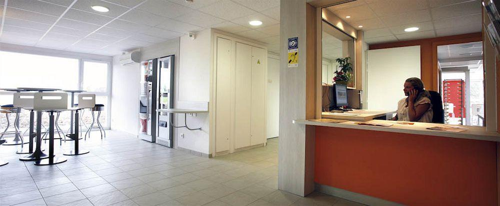 ホテル Sweet And Smart Sarreguemines - Hambach エクステリア 写真