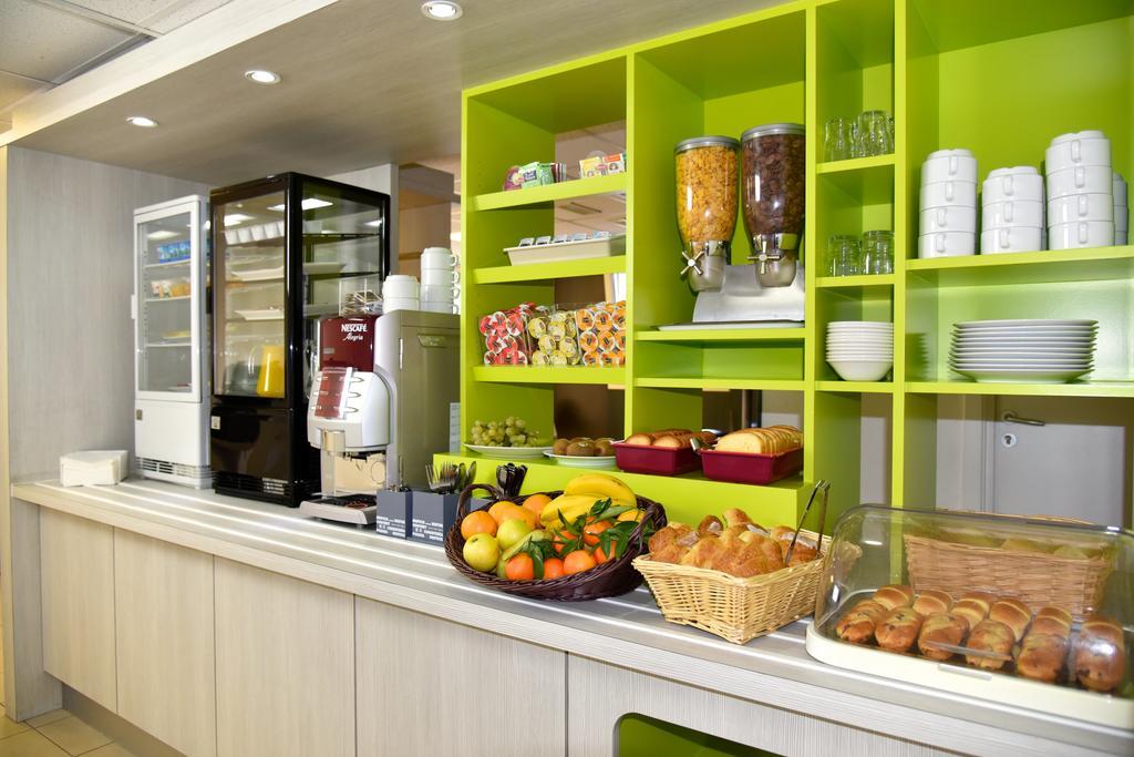 ホテル Sweet And Smart Sarreguemines - Hambach エクステリア 写真