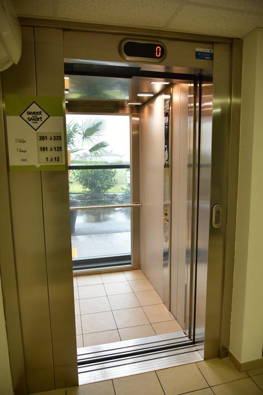 ホテル Sweet And Smart Sarreguemines - Hambach エクステリア 写真